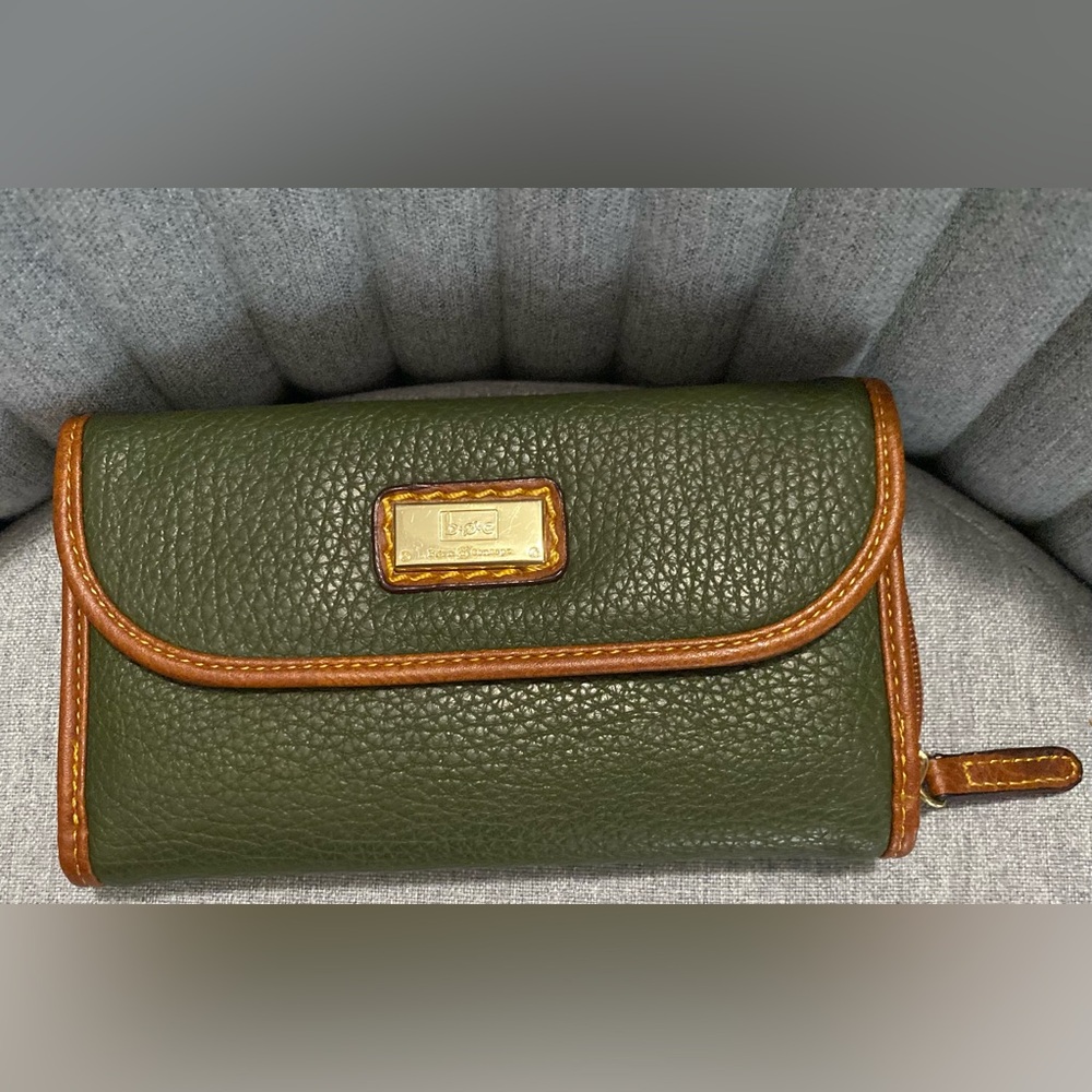 BOC Green and Tan Leather Wallet